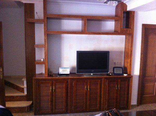 Puertas Hoyo mueble para TV